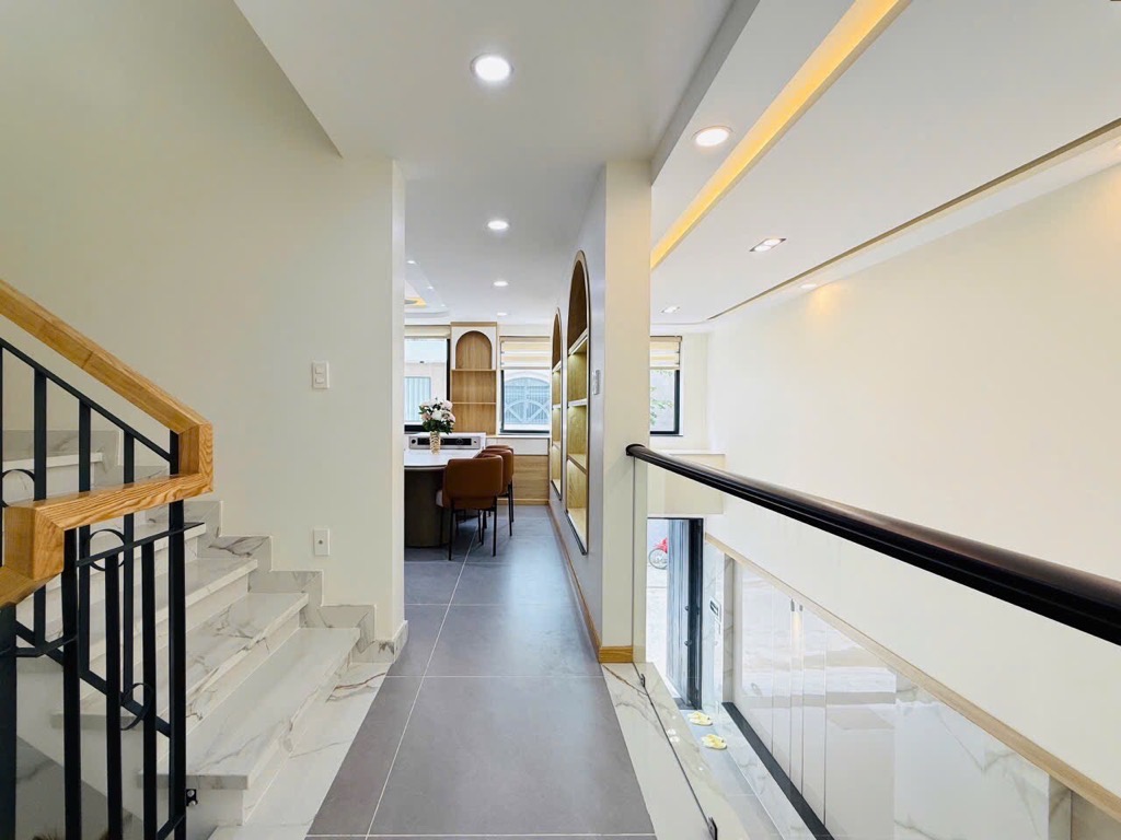 Siêu phẩm Gò Vấp – Nhà 5 tầng, ô tô vào tận nhà, hẻm rộng, gần Làng Hoa – Giá nhỉnh 8 Tỷ